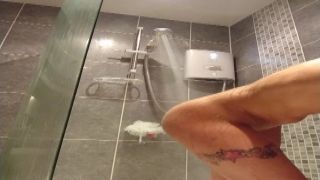 LouLou Petite &ndash; Join Me in the Shower