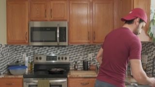 Jollapr - FUCKING AND COOKING&iexcl; Thick Latina Wife Gets F