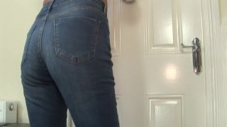 MichelleThorneeXXXposed - Jeanswhitejumper