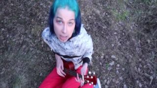 Laruna_Mave - Fucked a Teen in the Woods by the Road ¦